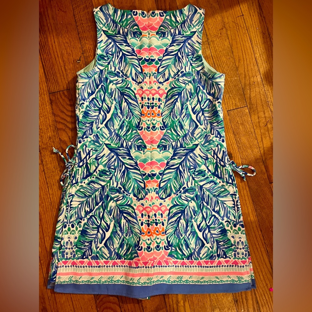Lilly Pulitzer Blue and Green Patterned Dress w/Shorts Underneath - Picture 4 of 17